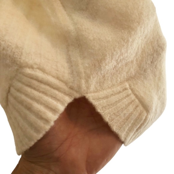 Como Vintage Turtleneck Sweater Ribbed Cream Small - Picture 5 of 13